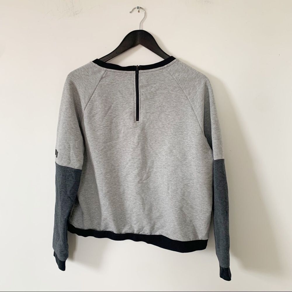Reebok Gray and Black Sweatshirt - Picture 2 of 8